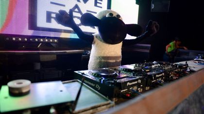 Shake It With Shaun (1)